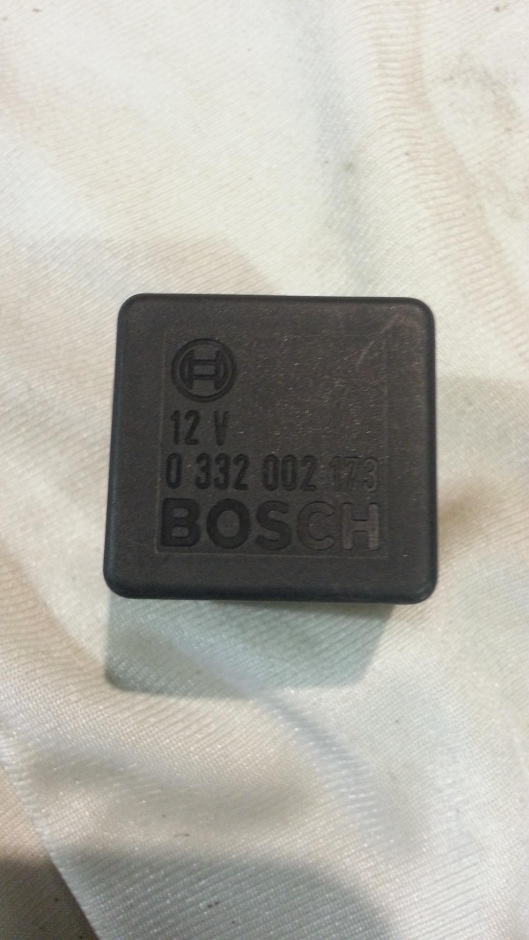 Porsche relais Bosch 0332002173